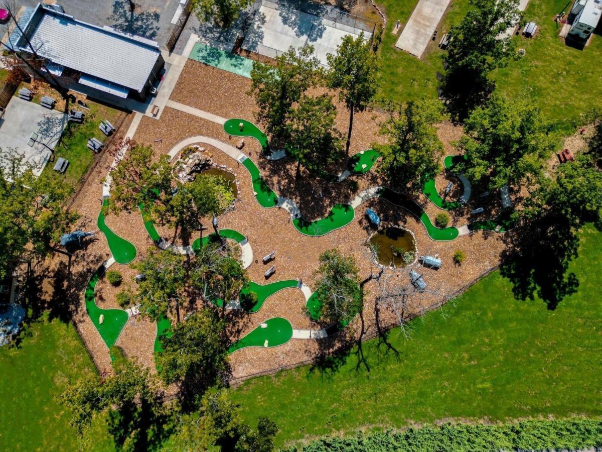 Horseshoe Bend Crown Lake Resort & Spa מראה חיצוני תמונה